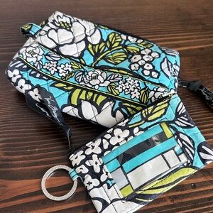 Vera Bradley Island Blooms Retired 2pc Set Cosmetic + Zip ID Keychain